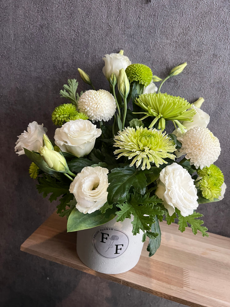 お供え用仏花アレンジメント(White &Green)NO.1