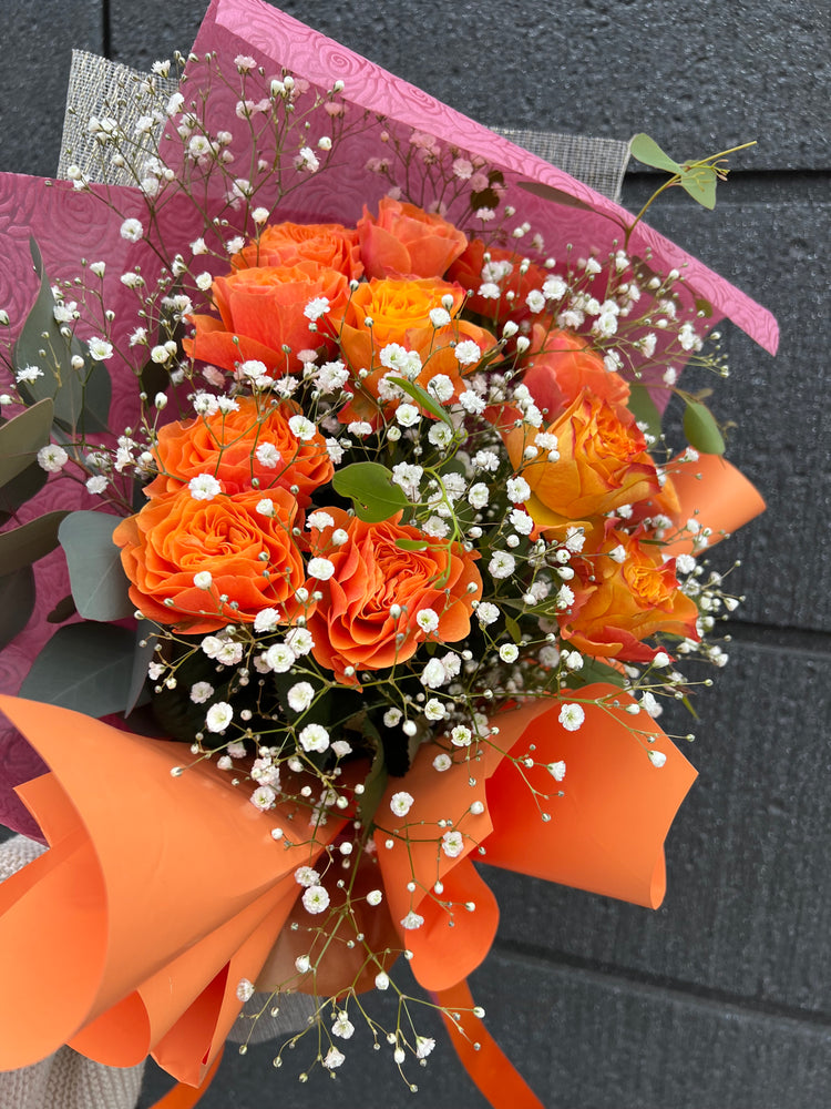 オレンジローズ&カスミソウ花束
