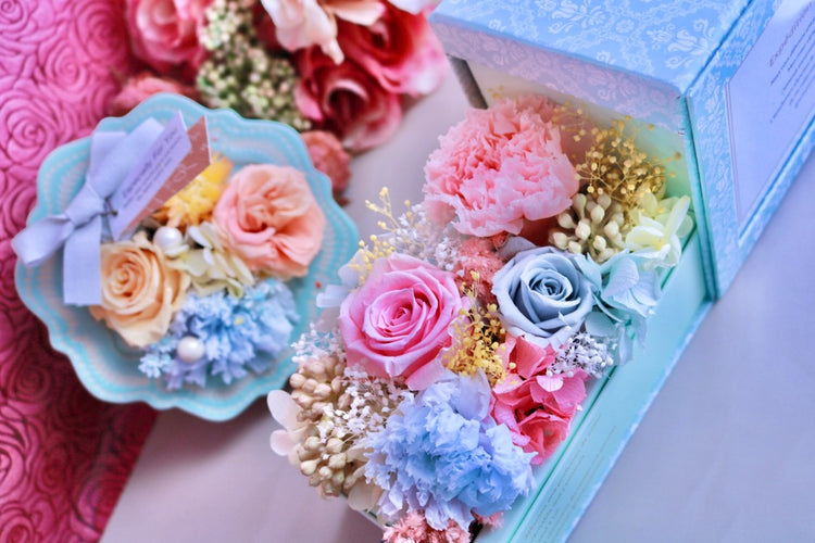 お花を詰め込んだフラワーフォトBOX