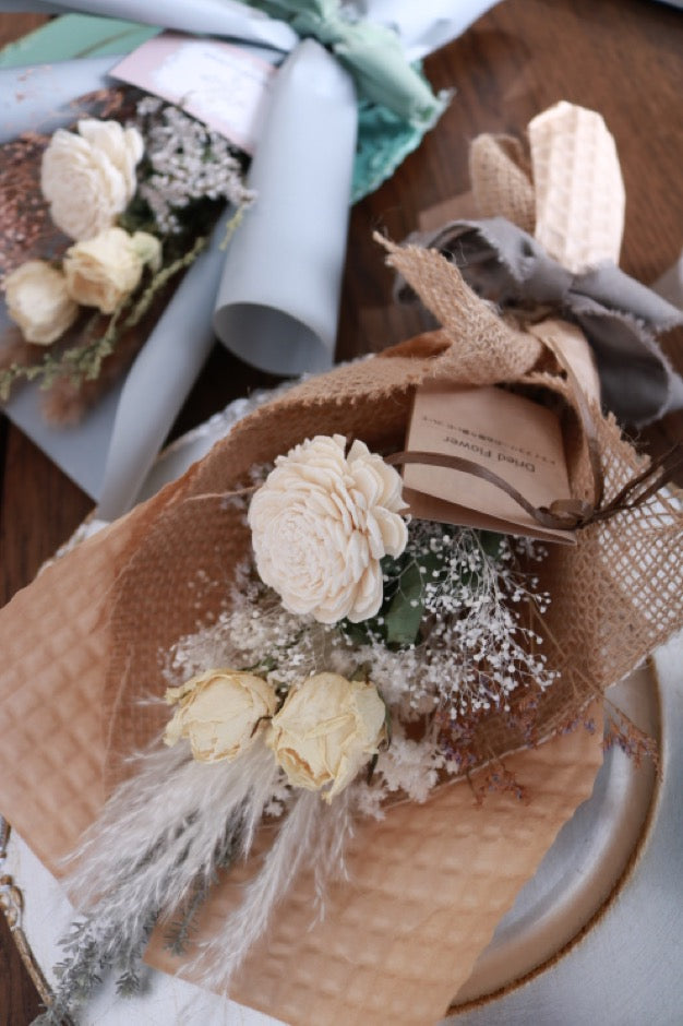 ドライフラワーのプチギフト