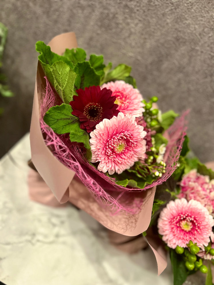 【Sサイズ】チェリーピンクのスタンディングブーケ