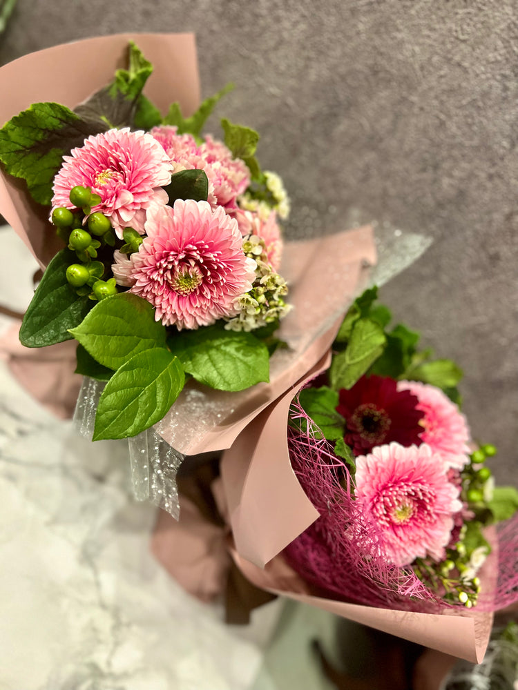 【Sサイズ】チェリーピンクのスタンディングブーケ