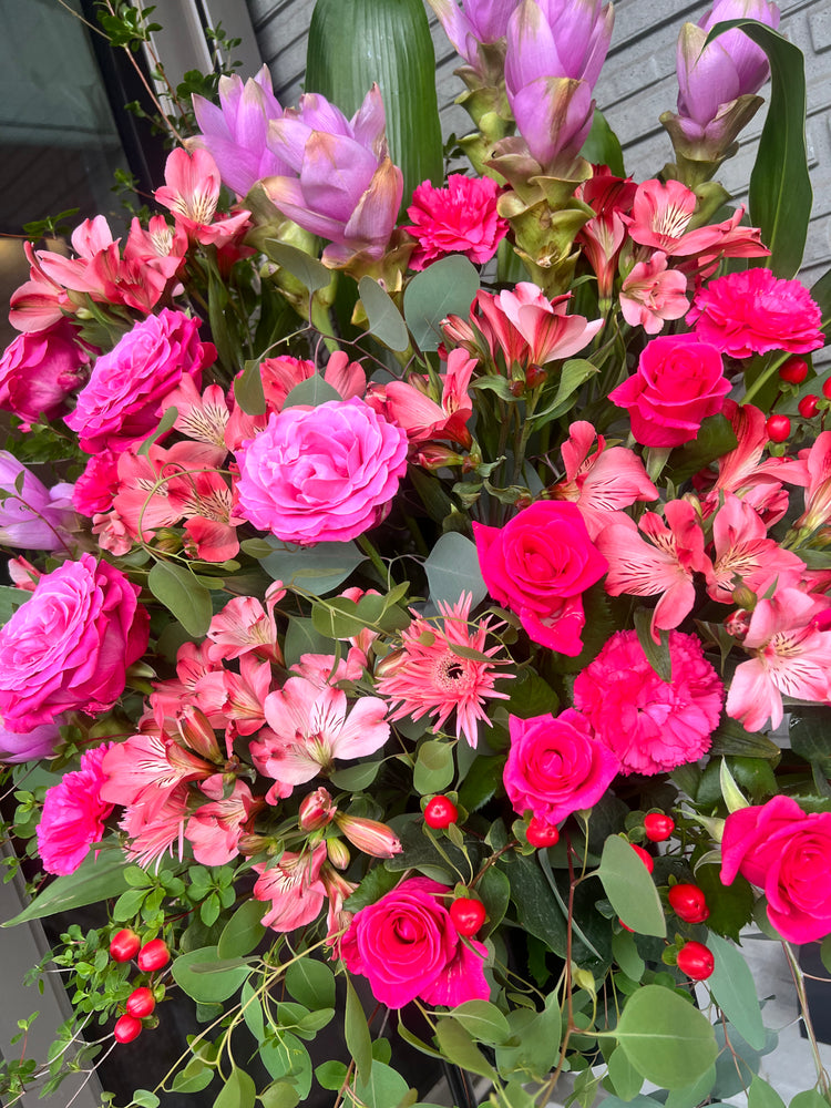 フローリストお任せクリーミーピンクスタンド花