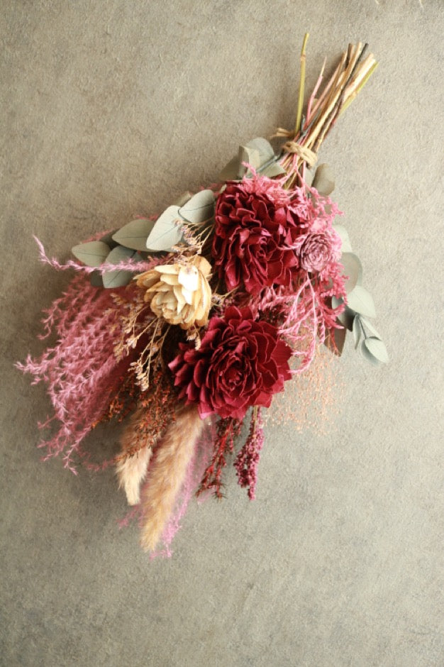 ソラフラワーの大輪ダリアスワッグ