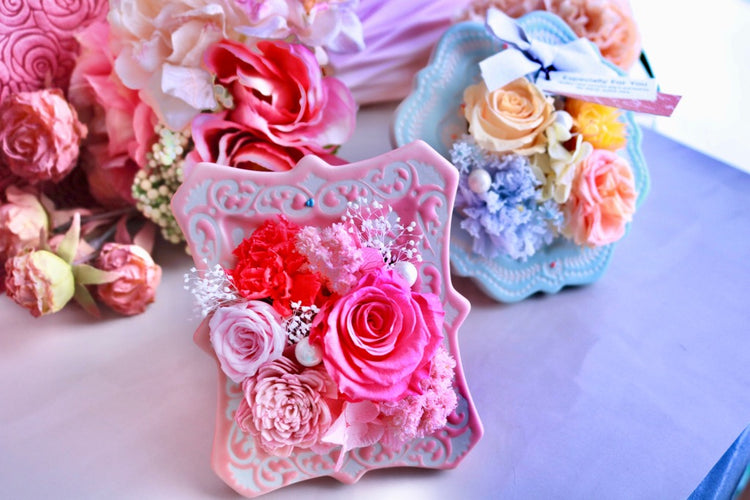 ラグジュアリーフラワーフレーム