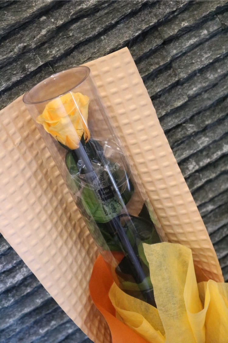 黄色のステムローズ〜preserved flower〜ラッピング付き