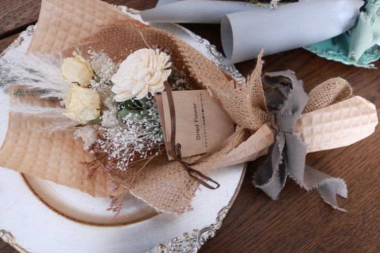 ドライフラワーのプチギフト