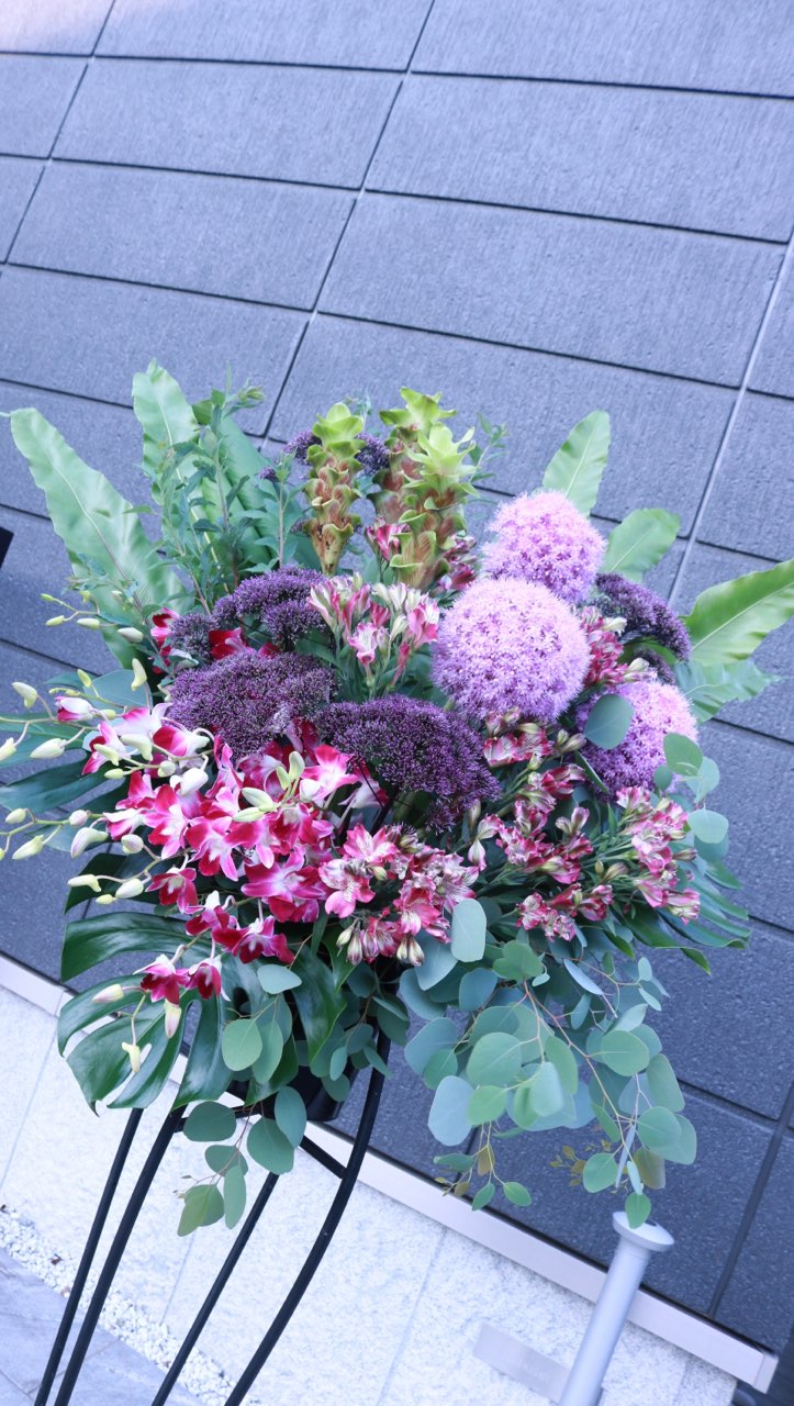 フローリストお任せパープルスタンド花