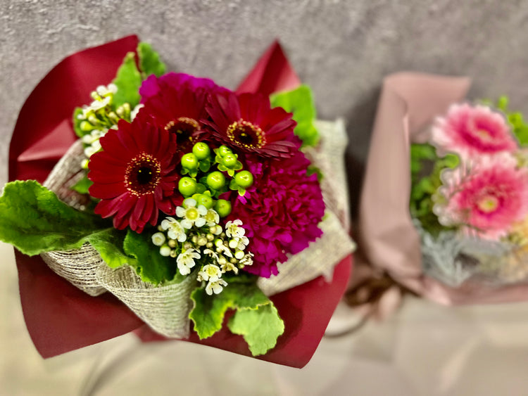 【Sサイズ】ルビーレッドのスタンディングブーケ