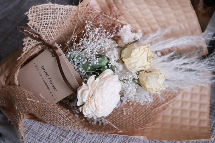 ドライフラワーのプチギフト