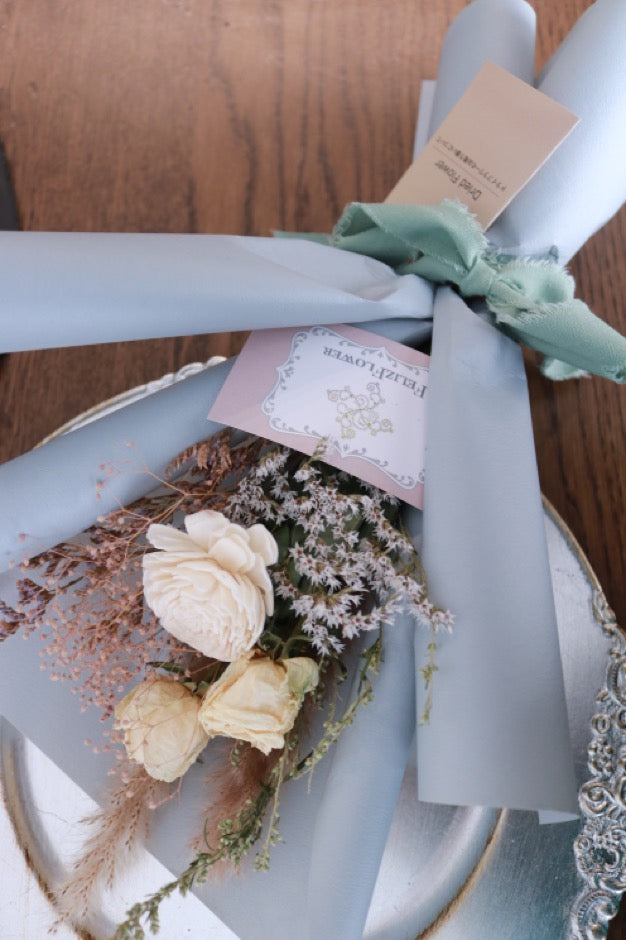 ドライフラワーのプチギフトスワッグ