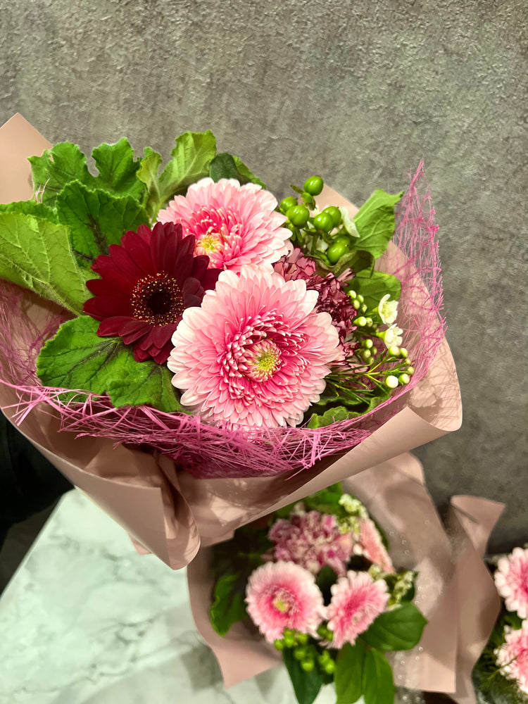 【Sサイズ】チェリーピンクのスタンディングブーケ