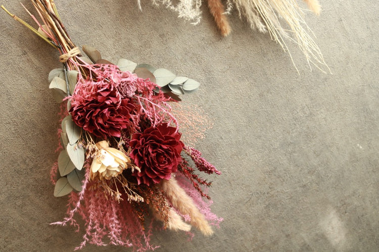 ソラフラワーの大輪ダリアスワッグ