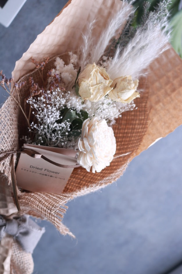 ドライフラワーのプチギフト