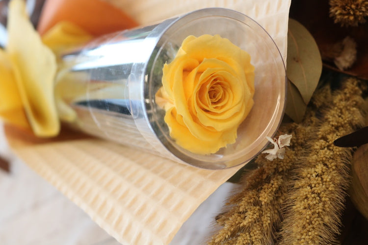 黄色のステムローズ〜preserved flower〜ラッピング付き