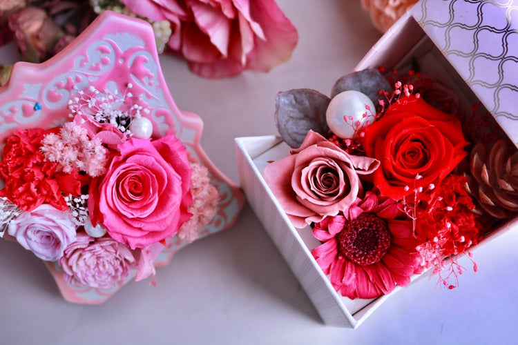 ラグジュアリーフラワーフレーム