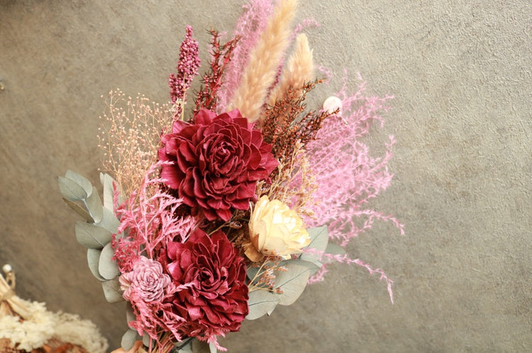 ソラフラワーの大輪ダリアスワッグ